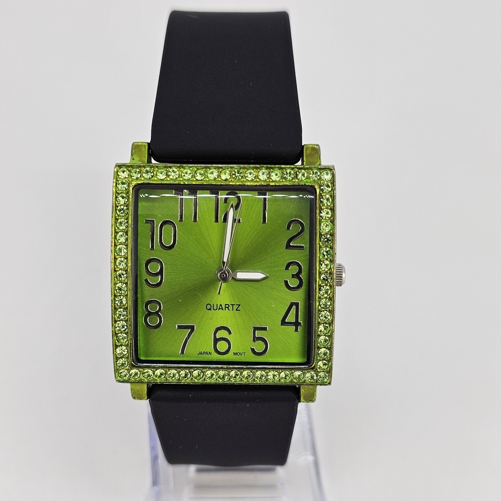 32MM Women's Watch Green‎ Dial New Black Plastic Bands New Battery